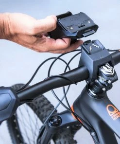 COBI (Bosch) Bosch EBike - COBI.Bike Hub Avec éclairage Avant AmbiSense -Batteries VAE Soldes bosch ebike cobi bike hub eclairage ambisense montage 3840x2160 scaled